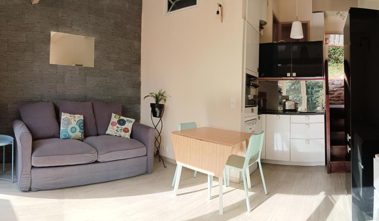Petite Maison Au Calme - Piscine En Copropriete, Terrasse, Mer, Clim فالوريس المظهر الخارجي الصورة