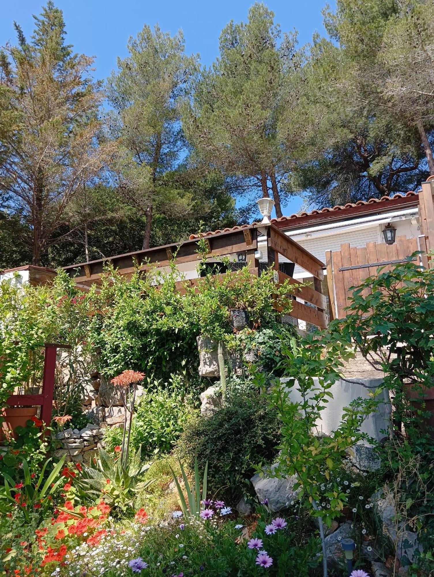 Petite Maison Au Calme - Piscine En Copropriete, Terrasse, Mer, Clim فالوريس المظهر الخارجي الصورة